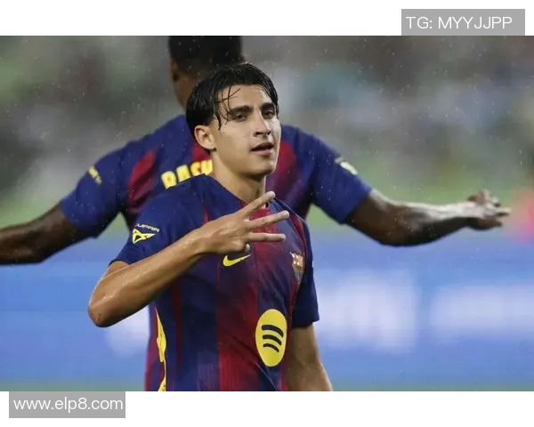 意甲激战巴萨3-0轻取里昂红牌事件引发全场热议与战术分析